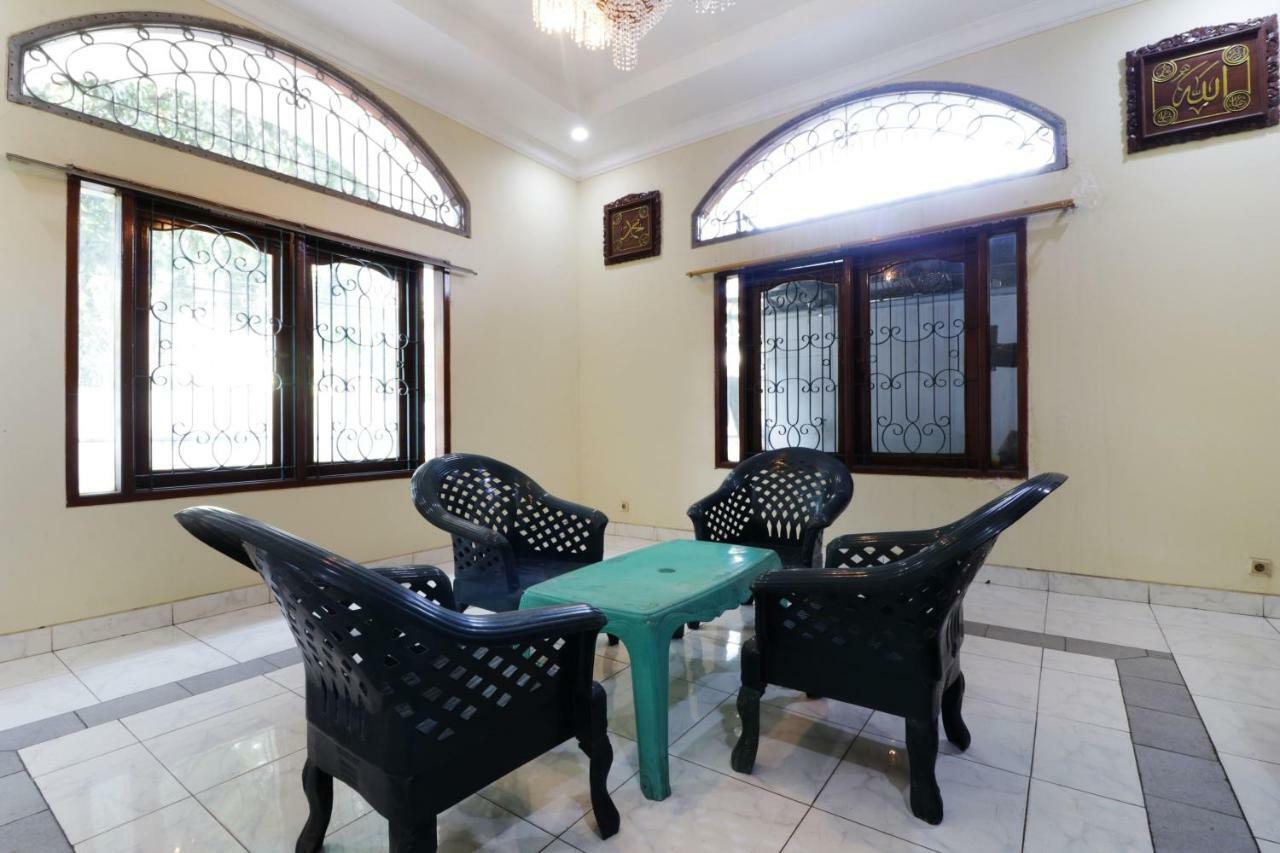 Backpack Syariah Cempaka Putih Barat Hostel Jakarta Exterior foto